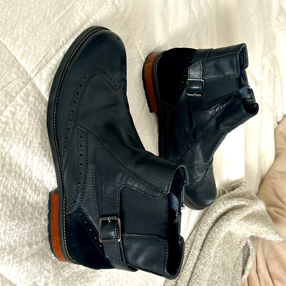 English Laundry Men’s Black Chelsea’s Boot